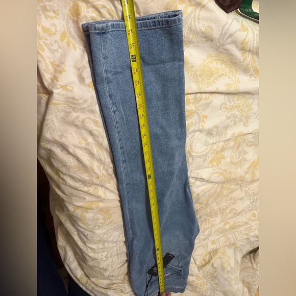 Hudson Women's Midrise Jeans Straight Leg Stretch Icy Blue Denim NWT Size 12/32 - Picture 7 of 12